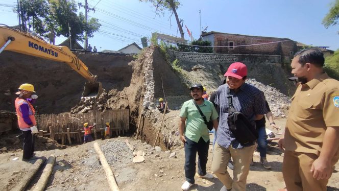 
					Temukan Banyak Kesalahan, komisi III DPRD Nganjuk Sidak Proyek Jembatan Kecubung