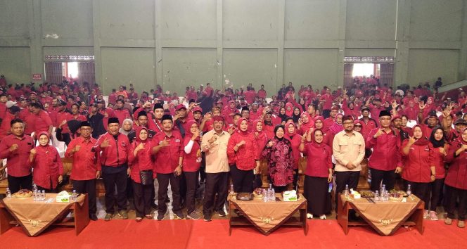 
					Rakercabsus DPC PDIP Nganjuk Membentuk Konsolidasi Kekuatan Kader dalam Memenangkan Cagub dan Cabup di Pilkada 2024