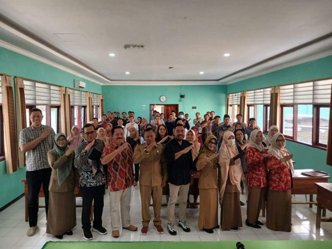 
					Upaya Disnaker Nganjuk Kurangi Pengangguran melalui Bimtek Metodologi untuk LPKS dan BLKK