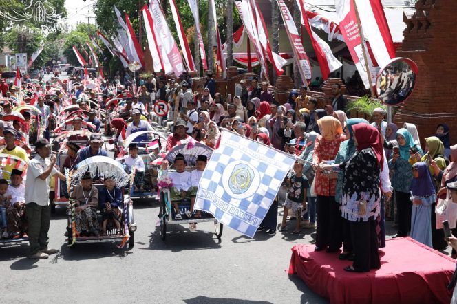 
					352 Anak Ikut Sunat Massal Perdana di Kabupaten Nganjuk