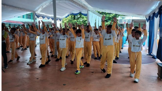 
					Senam Sehat Warnai Pra-Aksi Bergizi di SMPN 1 Nganjuk, Semangat Siswa Penuhi Halaman Sekolah