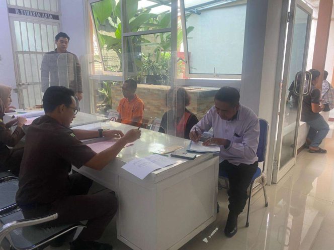 
					Kasus Penggelapan Rp40 Juta Masuk Tahap Penuntutan, Kejari Nganjuk Tahan Tersangka