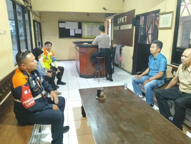 
					Masinis dan Petugas KAI Gagalkan Upaya Bunuh Diri di Jalur KA Kertosono