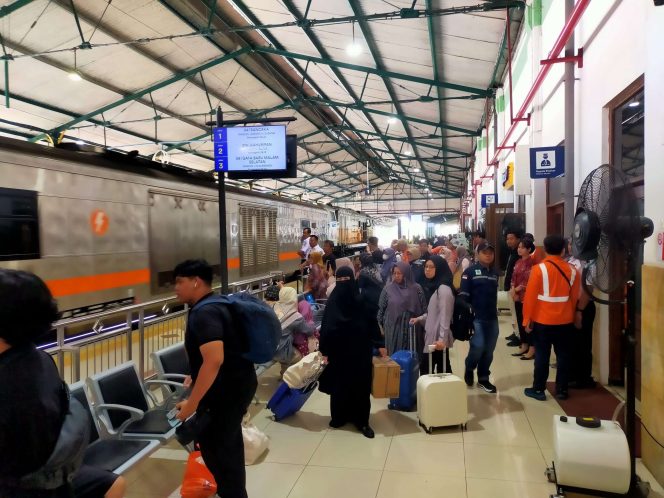 
					KAI Daop 7 Madiun Telah Layani 3 Juta Pelanggan di Awal 2026