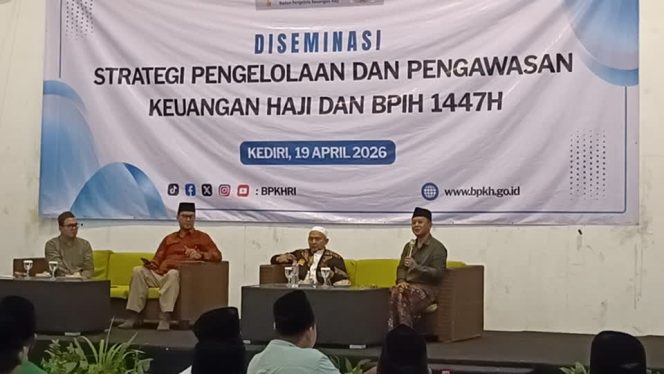 
					Anggota DPR RI Komisi VIII Bersama BPKH Gelar Desiminasi Strategi Pengelolaan dan Pengawasan Keuangan Haji dan BPIH 1447 H