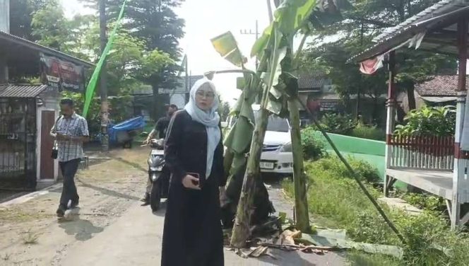 
					Aksi Tanam Pisang di Jalan Rusak Berbuah Hasil, DPRD Nganjuk Siapkan Rp 400 Juta untuk Perbaikan