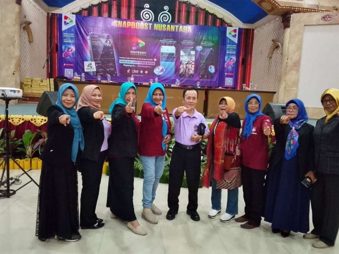 
					Sekitar 400 warga nganjuk Menjadi korban Penipuan “Snapboos” Di iming imingi keuntungan.