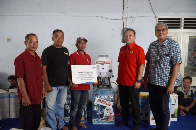 
					Perkuat Ketahanan Pangan, BRI Jombang Salurkan Bantuan Ratusan Sprayer Untuk 11 Kelompok Tani